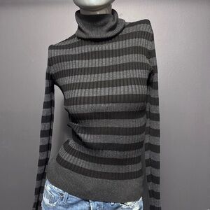 MAJORA Grey Striped Turtleneck Sweater